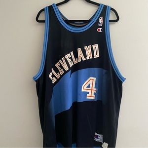 Champion basketball jersey reversible Cavs Kemp/Wizards Webber